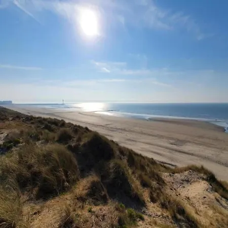 Den Oever Iv 602 With A Sea View Apartment *